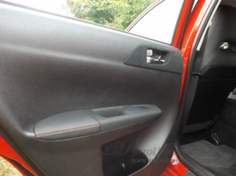 Перетяжка дверей автомобиля для Subaru Impreza